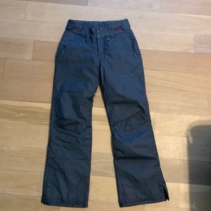 Women’s ski pants